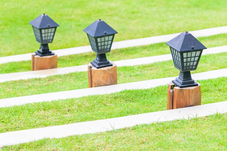 Bases, Postes y Herrajes para Luminarias